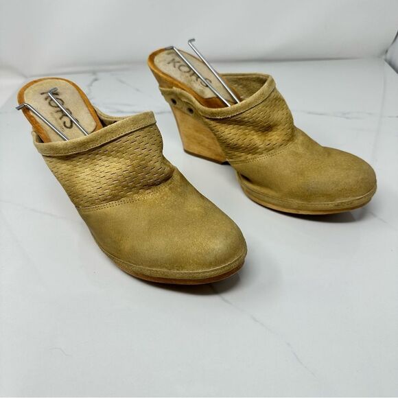 Michael Kors Nubuck Wedge Mules- Size 8 - Picture 4 of 14